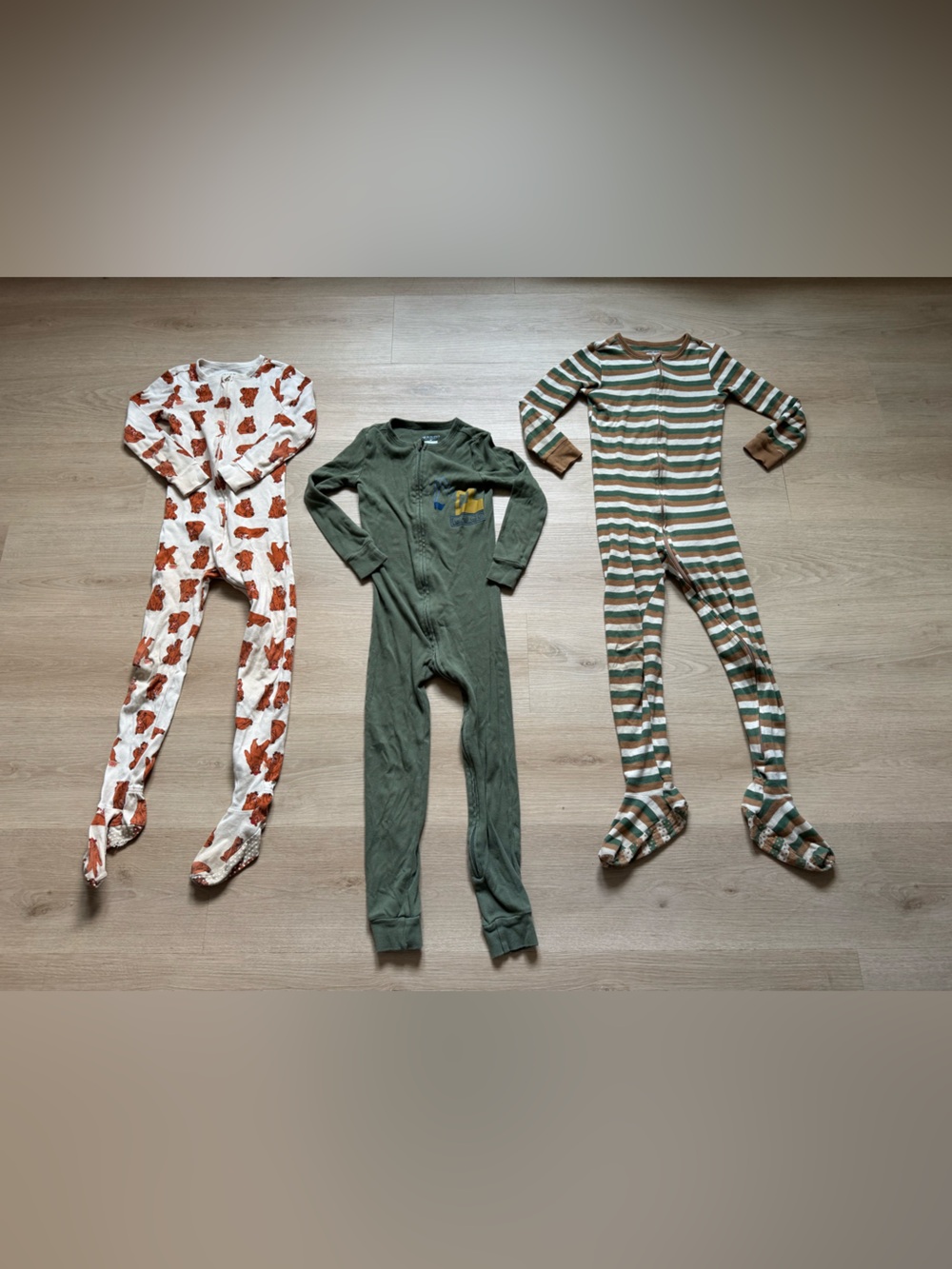 Old Navy 6T Pajamas Bundle